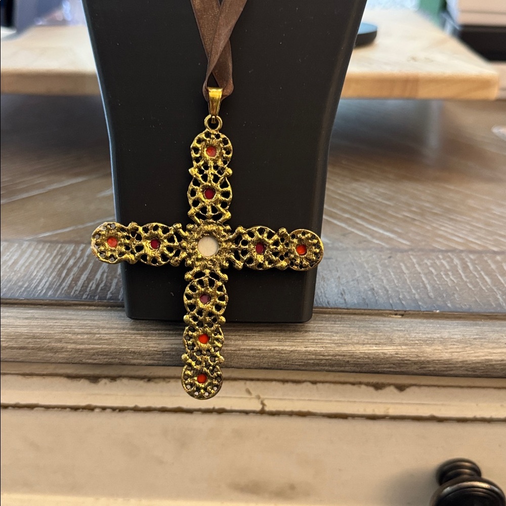 Elegant Cross Pendant Necklace with Red and Black Accents - Picture 2 of 2